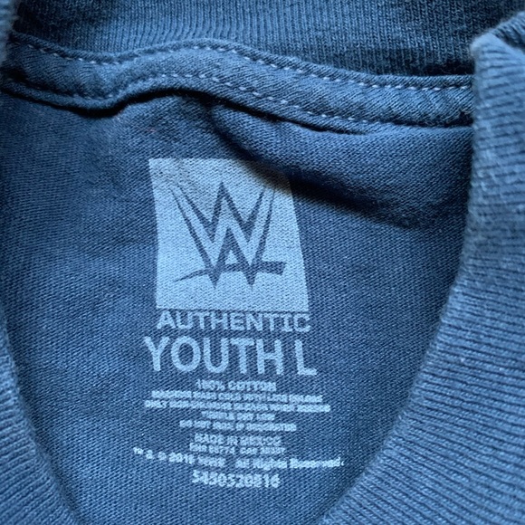 Hurley, Under Armour, WWE (3) boys large tshirts - Picture 6 of 12